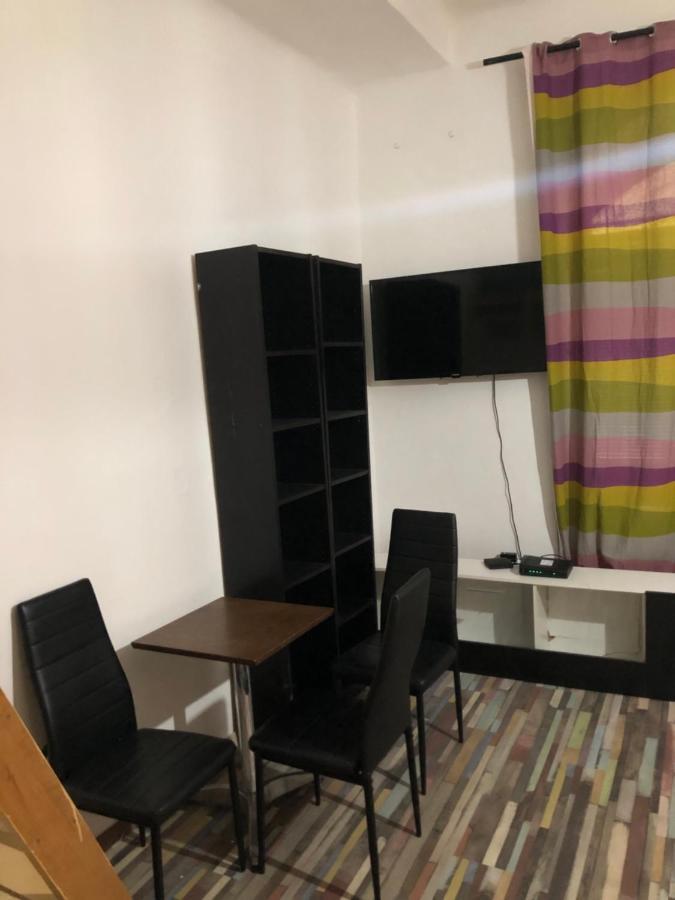 7Dab Apartment Bezeredj Contactless Self -Check-In Boedapest Buitenkant foto